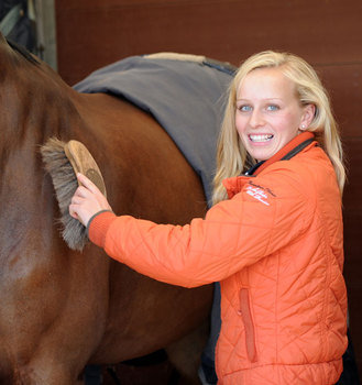 WORK BASED MODERN APPRENTICESHIPS NOW OFFERED BY BRITISH SHOWJUMPING WORK BASED MODERN APPRENTICESHIPS NOW OFFERED BY BRITISH SHOWJUMPING